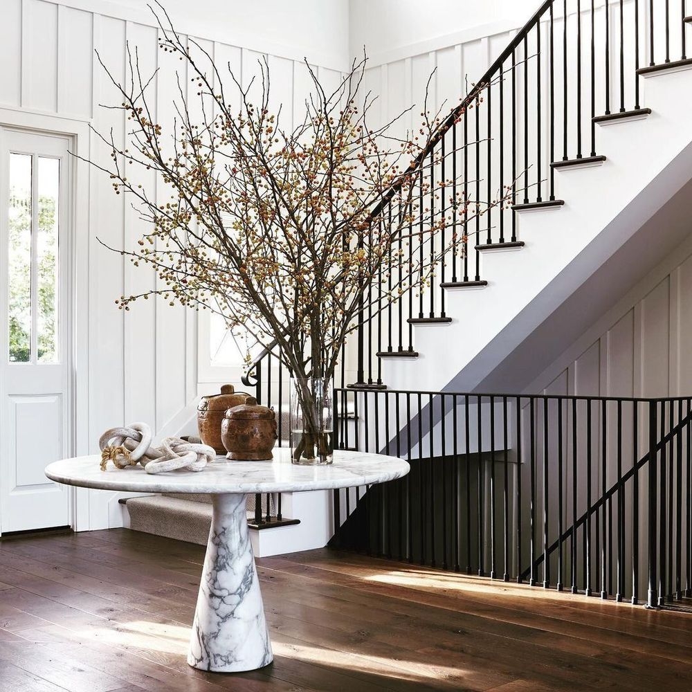 Entry Table With Marble Veining And Tapered Pedestal Base