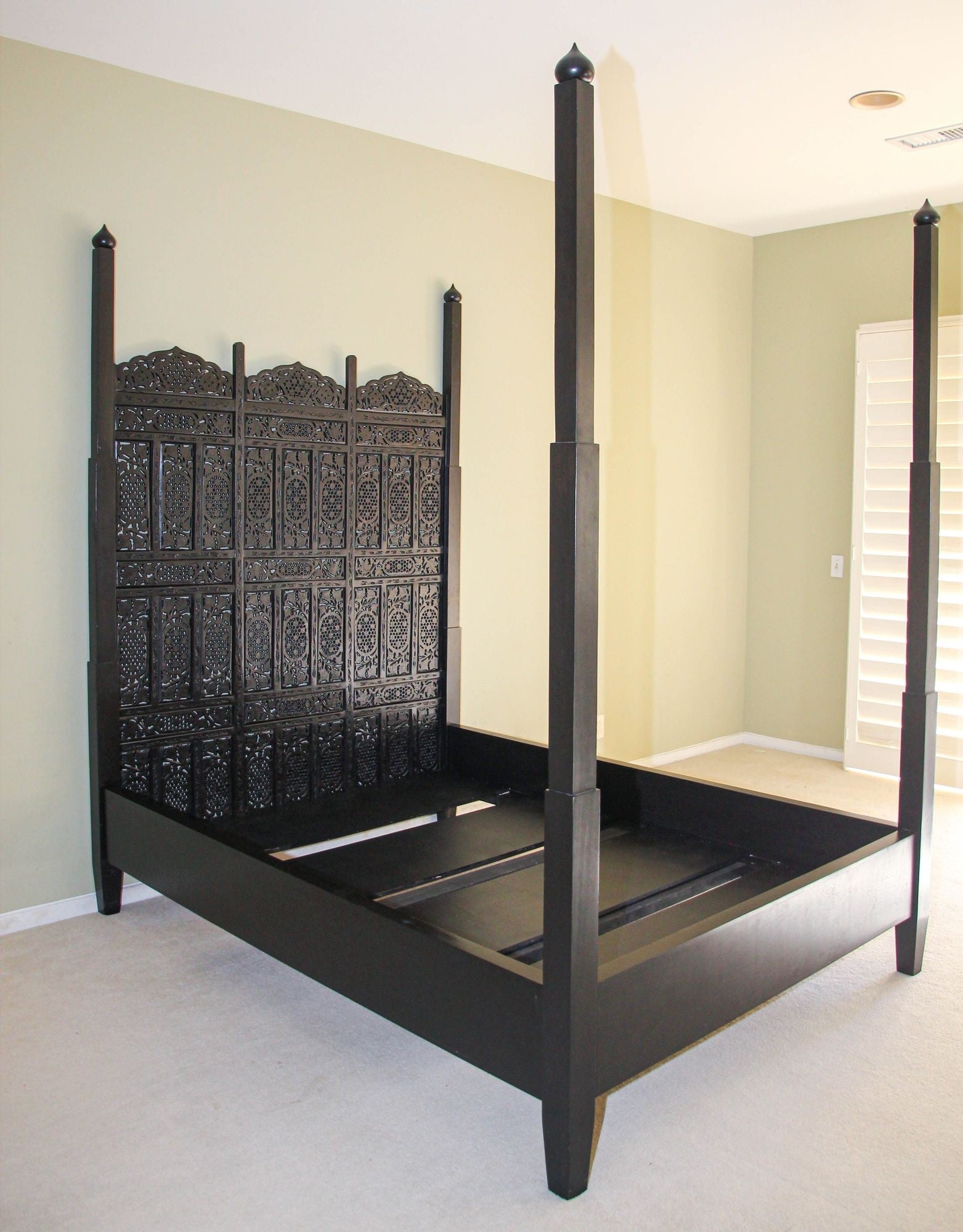 Four Poster Bed exhibiting Carved Mughal Headboard and Finials