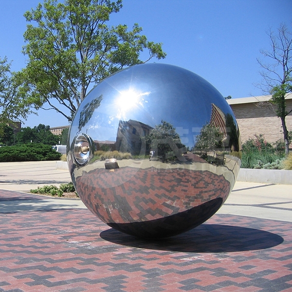Garden Sculpture: 1500mm Scale Seamless Mirror Polish Globe