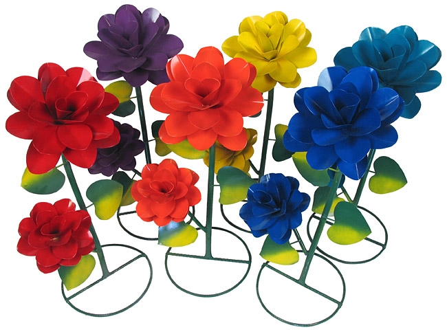 Garden Sculpture: Glossy Peony Circular Wire Base Art