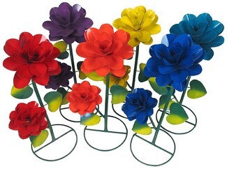 Garden Sculpture: Glossy Peony Circular Wire Base Art