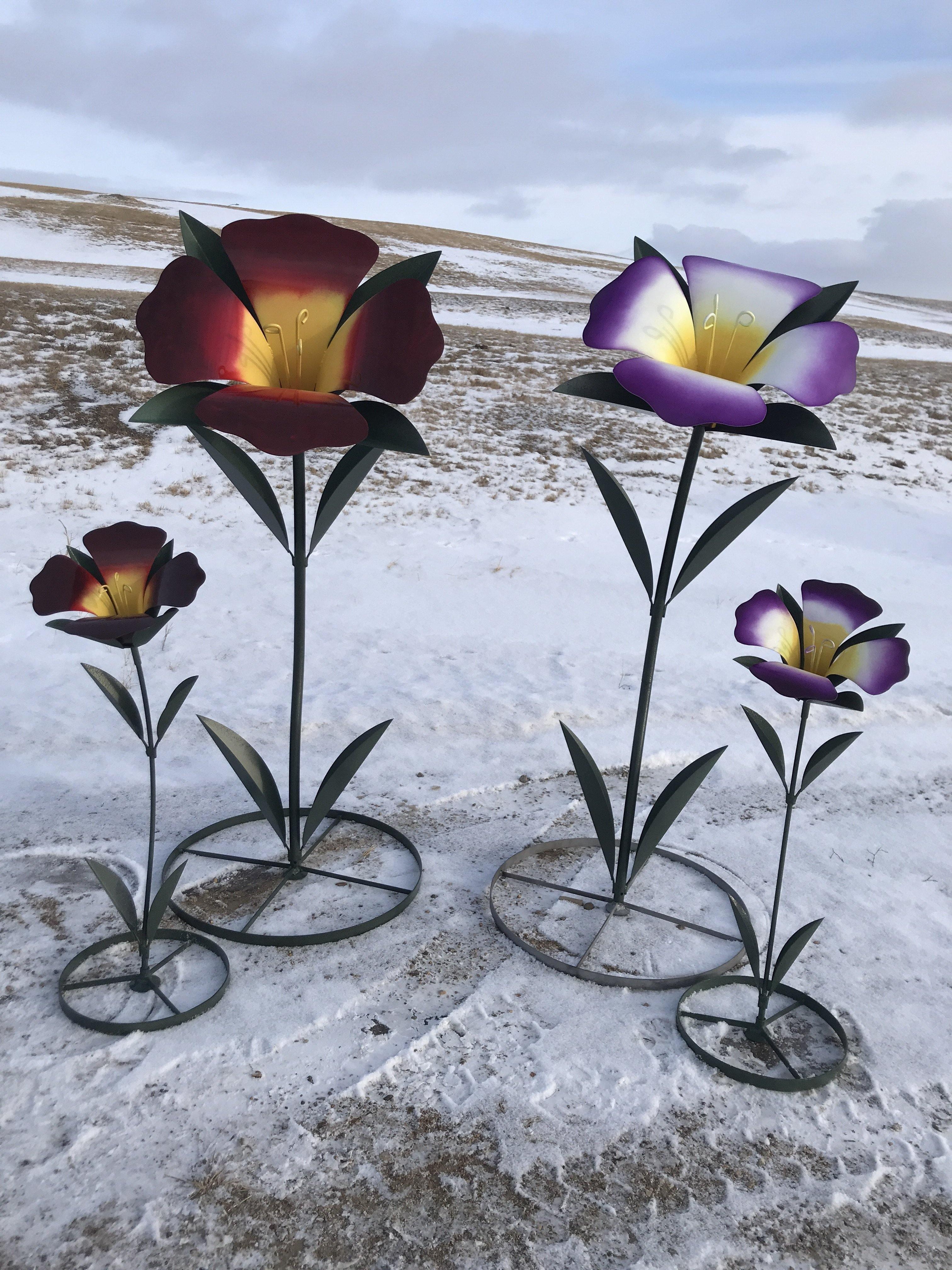 Garden Sculpture: Trumpet Shaped Blooms Painted Gradient