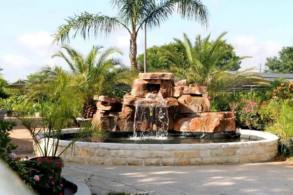 Garden Waterfall: Triple Tier Cascade Circular Base