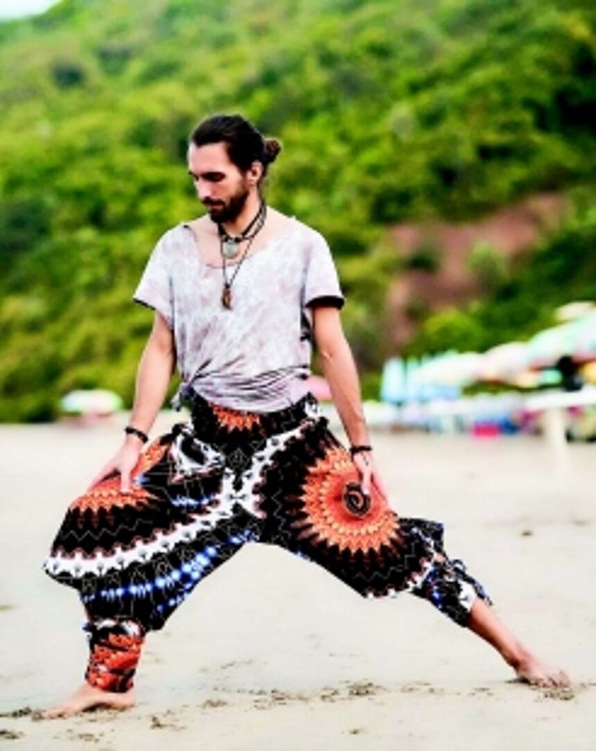 Harem Pants with Mandala Print: Vintage Goa Fashion Aesthetic