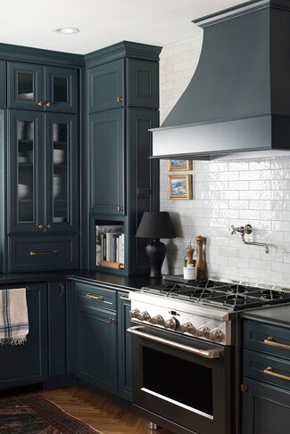 Kitchen Countertop Lamp Teal Cabinets White Subway Tile