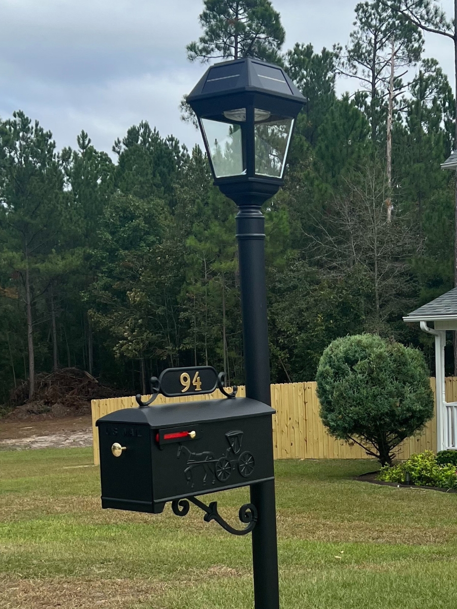 Mailbox Lamp Post: Gold Toned Horse Carriage Motif with Solar Light