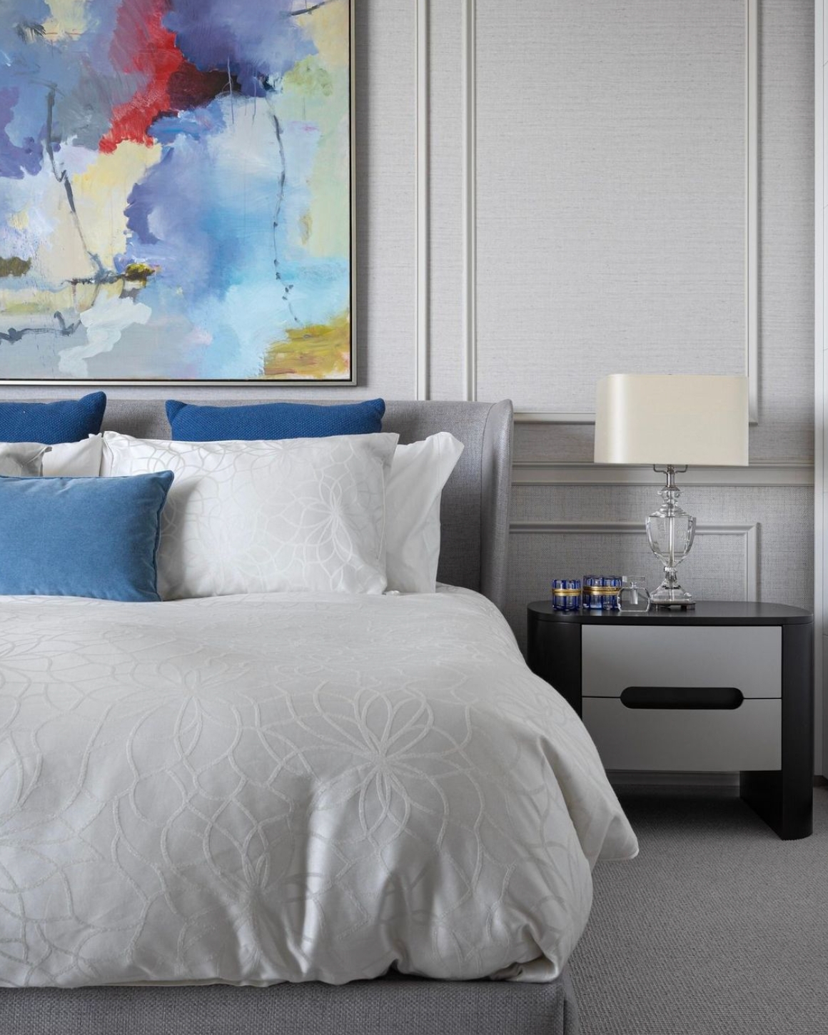 Nightstand with Curved Frame and Recessed Handle Design