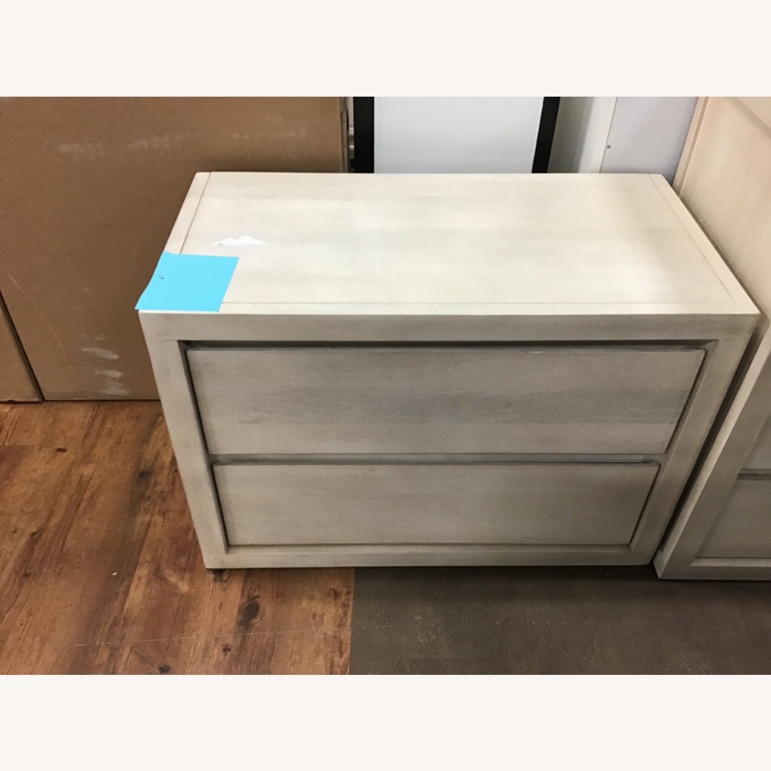 Nightstand with Handle-less Drawer and Chunky Frame Design