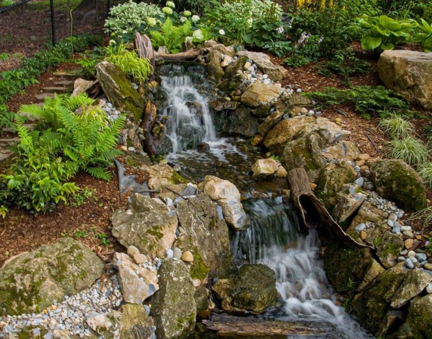 Outdoor Waterfall: Hollow Log Accent Moss Green Cascade