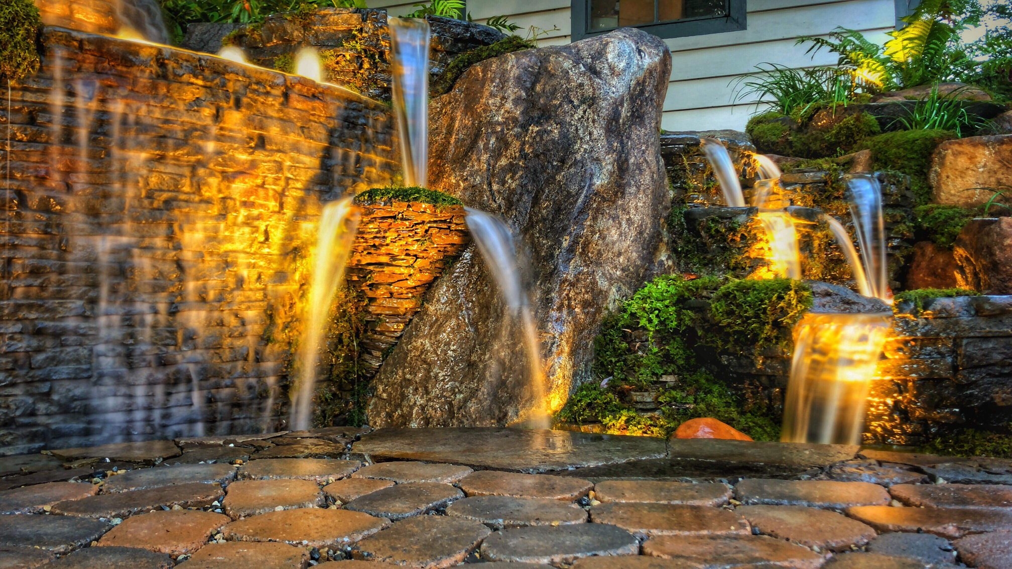 Outdoor Waterfall: Sheer Descent Lighting Stacked Stone