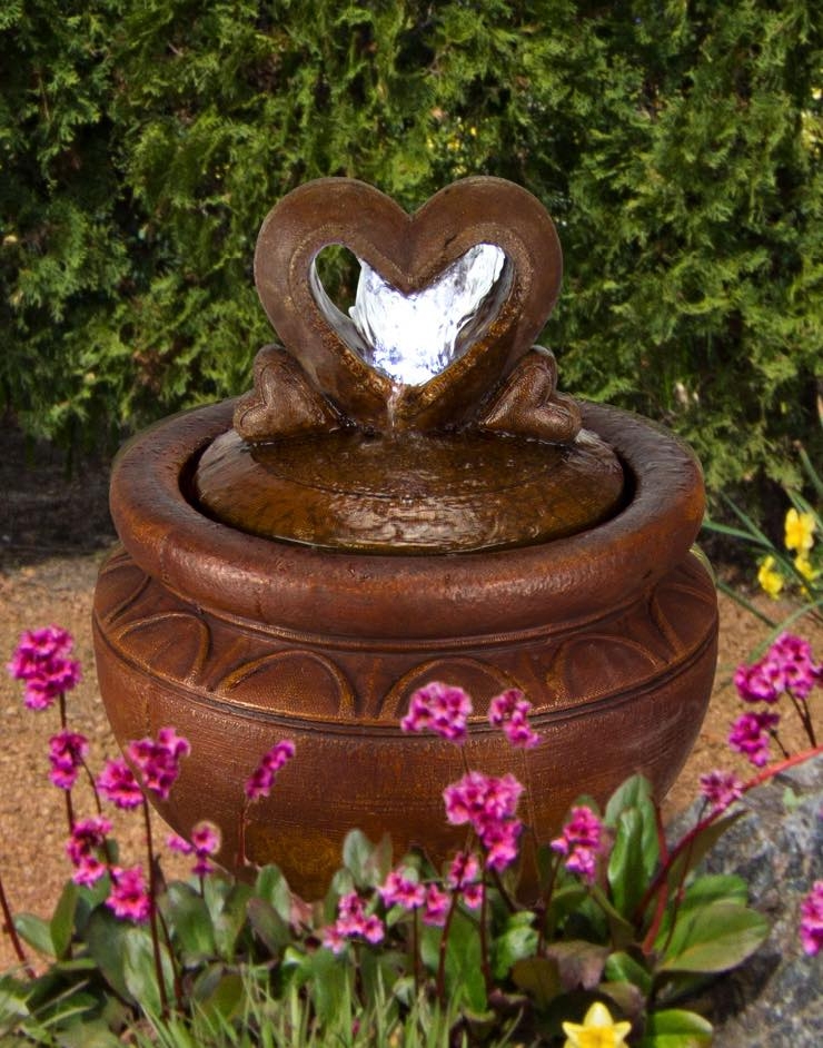 Patio Fountain Heart Motif with Internal Lighting and Rust Finish