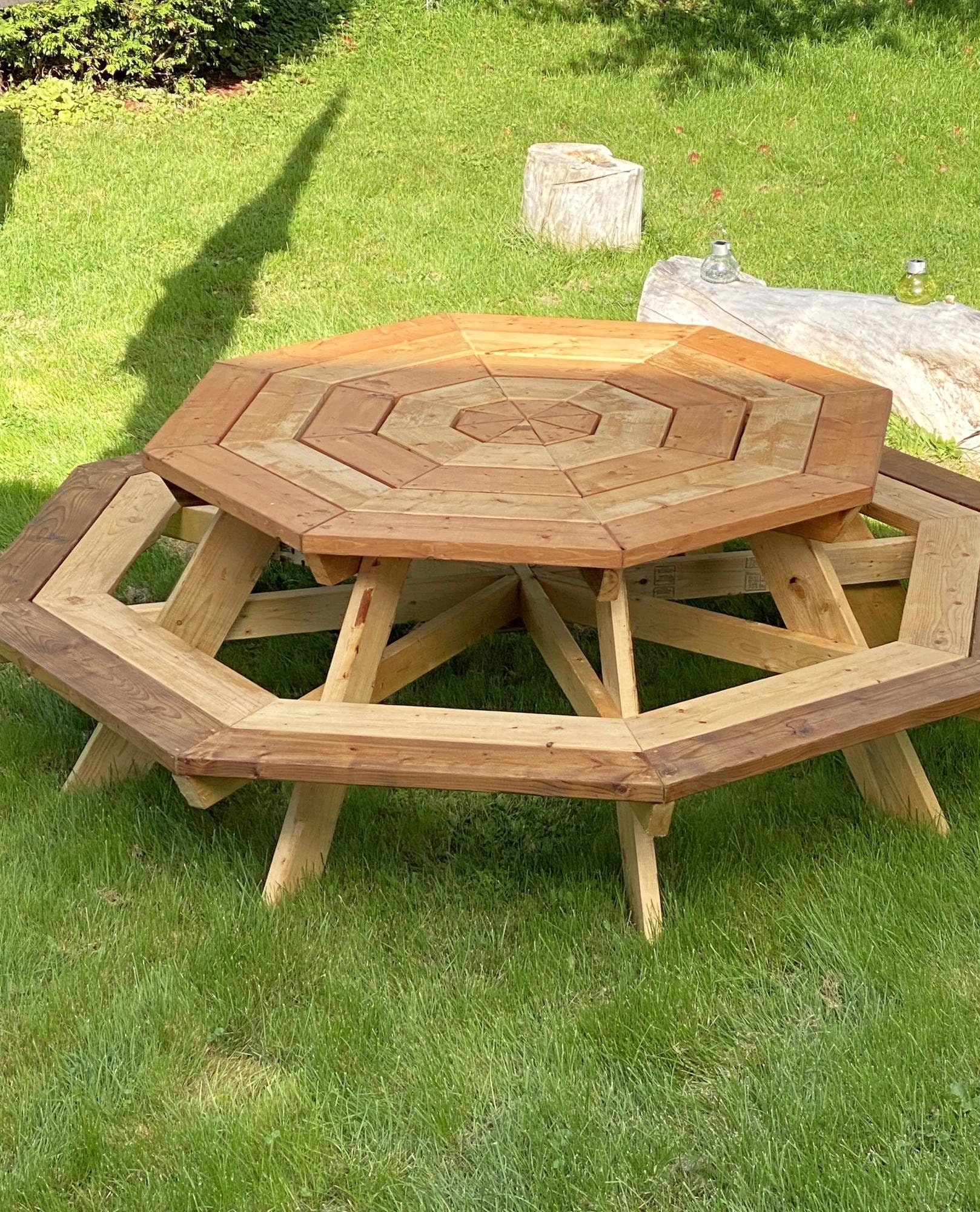 Octagon Table - VisualHunt