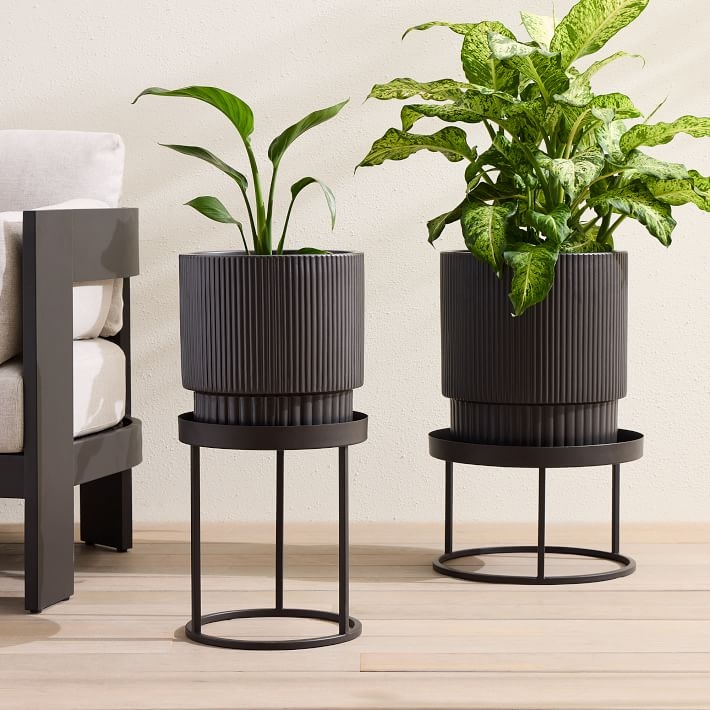 Plant Stand Vertical Ribbing Matte Ribbed Charcoal Planters