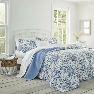 Quilt Set: Scalloped Quilt Border Edge Indigo Floral Toile