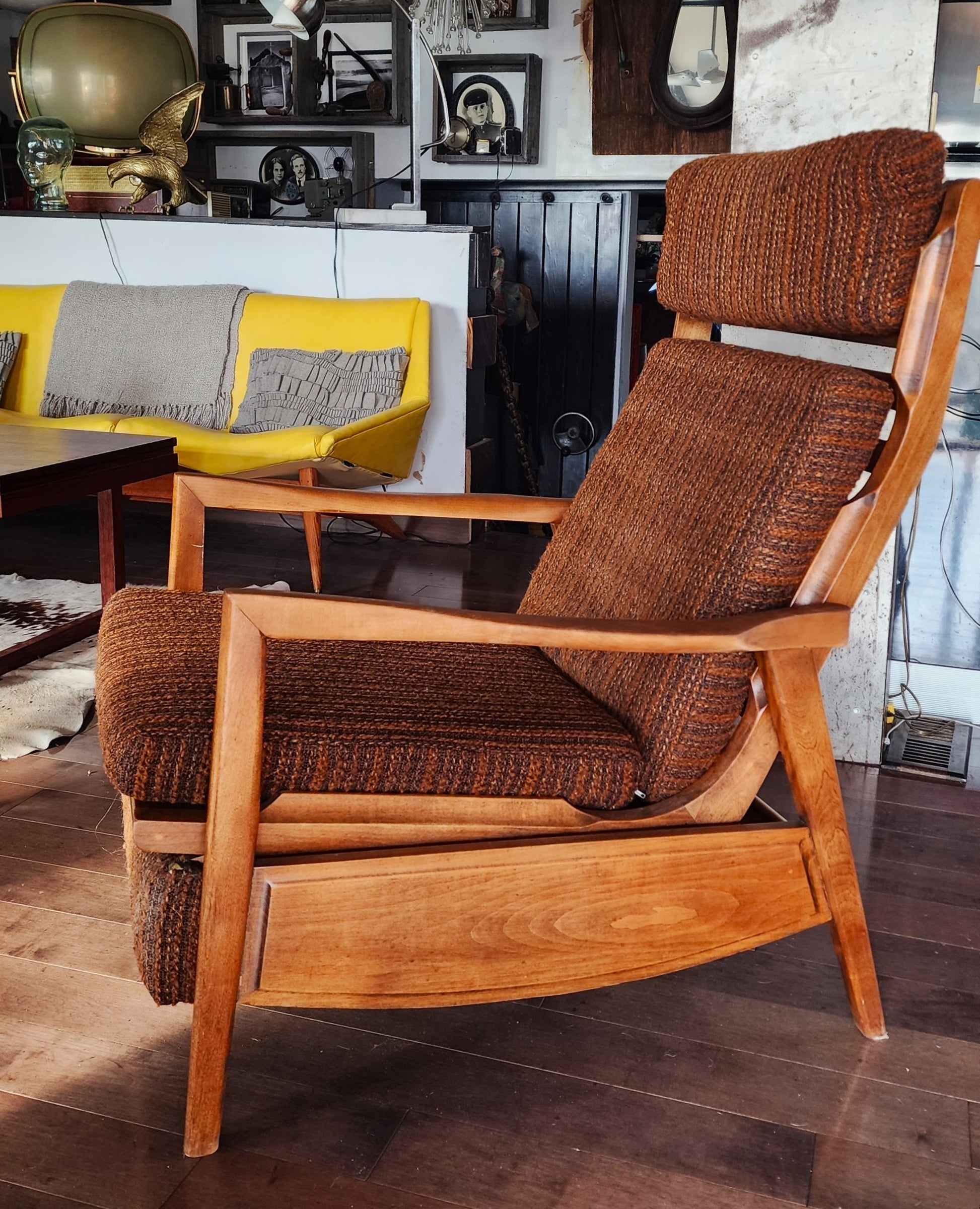 Reclining Lounge Chair with Nubby Texture and Vintage High Back