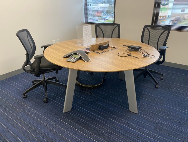 Round Conference Table Tapered Legs 60 Inch Circular Meeting Table