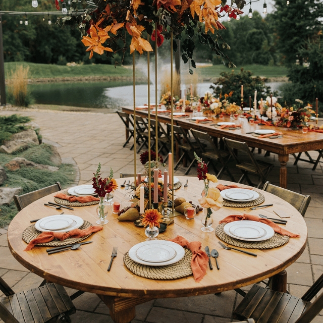 Round Dining Table highlighting Planked Top and Turned Legs