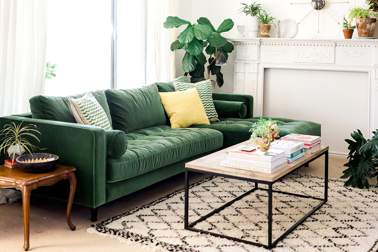 Sectional Sofa Featuring Tufted Seat Cushion Emerald