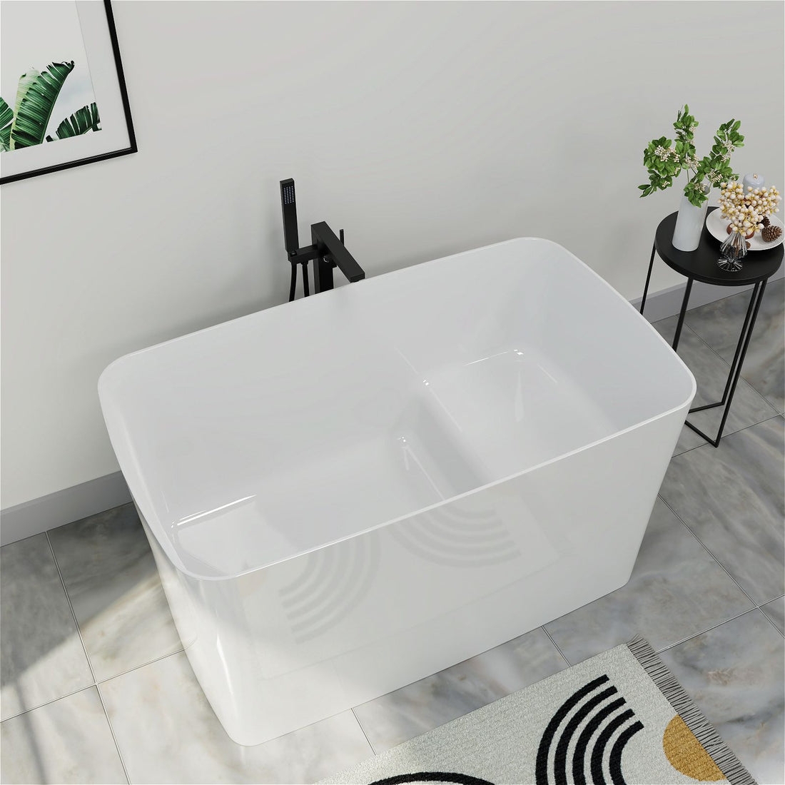 Soaking Bathtub with Deep Basin for Petit Luxury Bathrooms