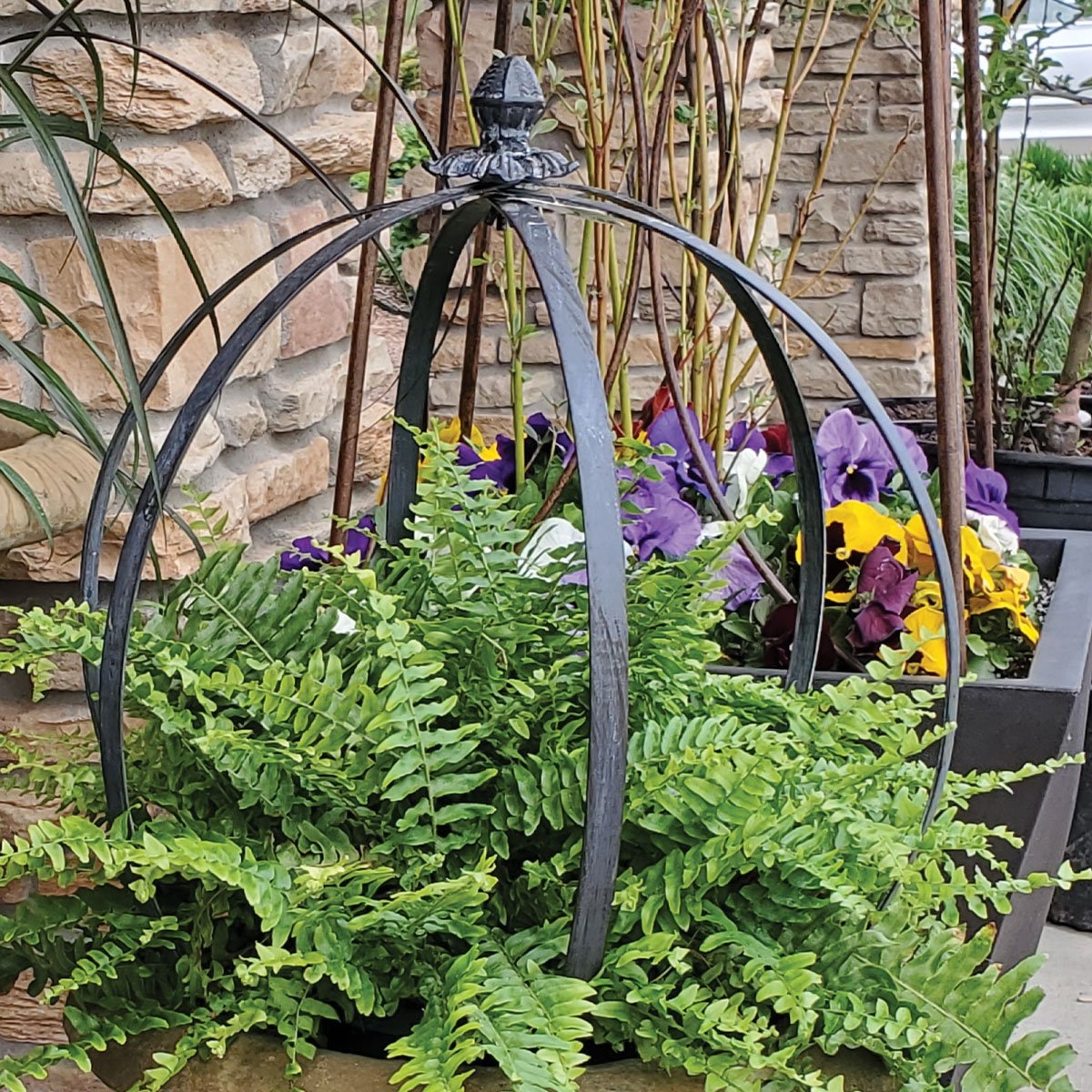 Sphere Trellis: Decorative Finial Charcoal Metal Support