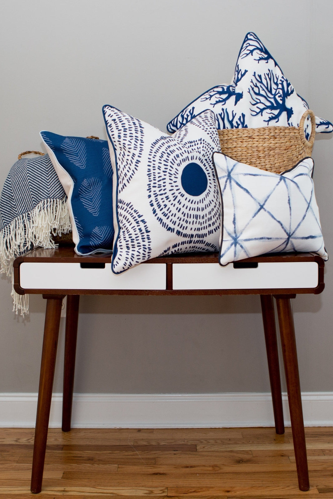 Throw Pillow Oversized Medallion Print Coastal White