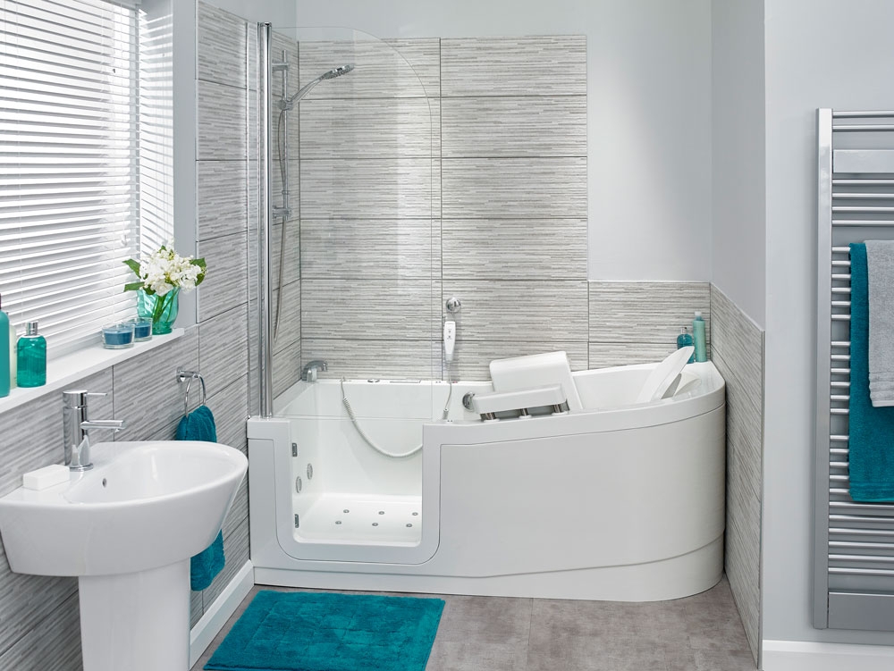 Walk In Bathtub with Low Entry Door for Mobility Safety