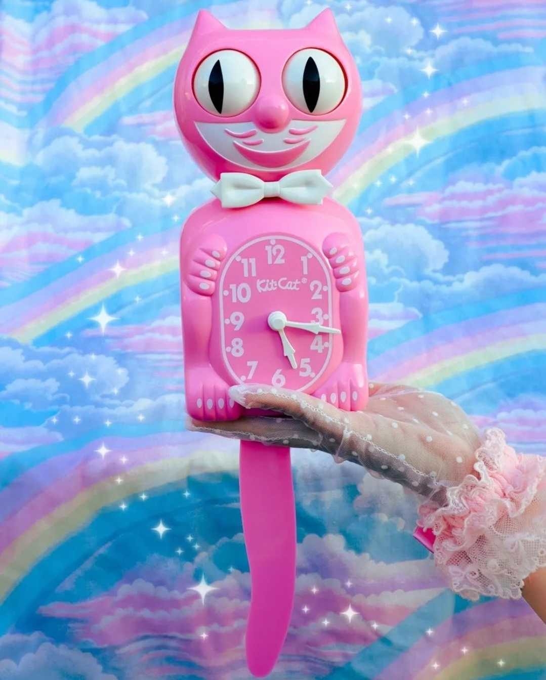 Wall Clock Pendulum Tail Moving Eyes Satin Kit-Cat Klock