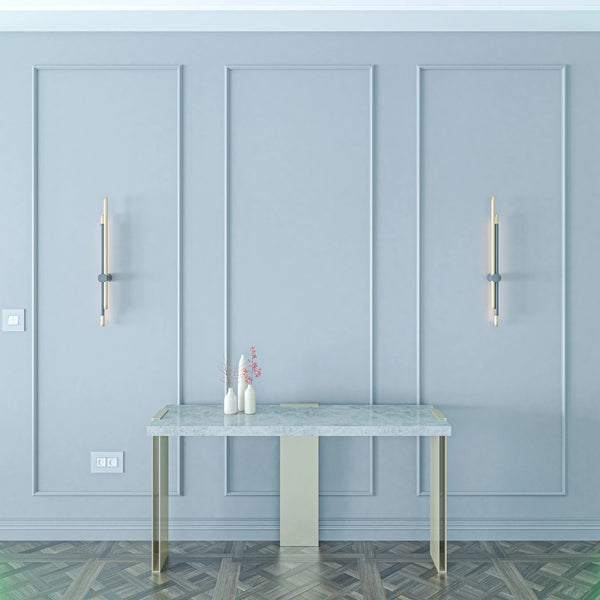 Wall Molding: Symmetric Triple Panels for Entryways