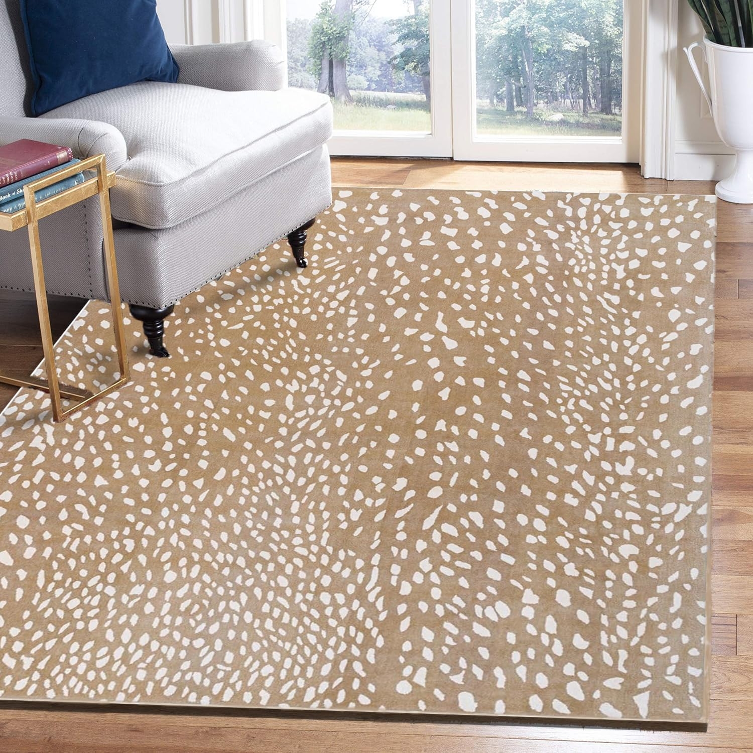 Area Rug in Woolen Handmade Beige Antelope Pattern