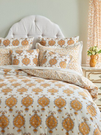 Bedding Set: Tufted Headboard Mustard Medallion Decor
