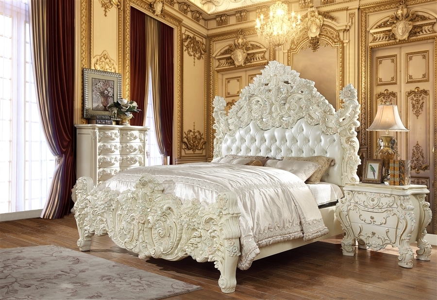 Bedroom Set: Pearl White Finish Crown Molding Master Bed