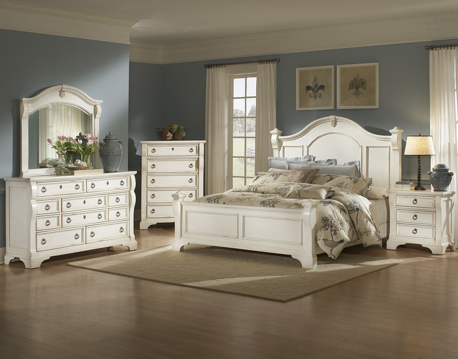Bedroom Set: Ring Pull Handles on Antique White Furniture