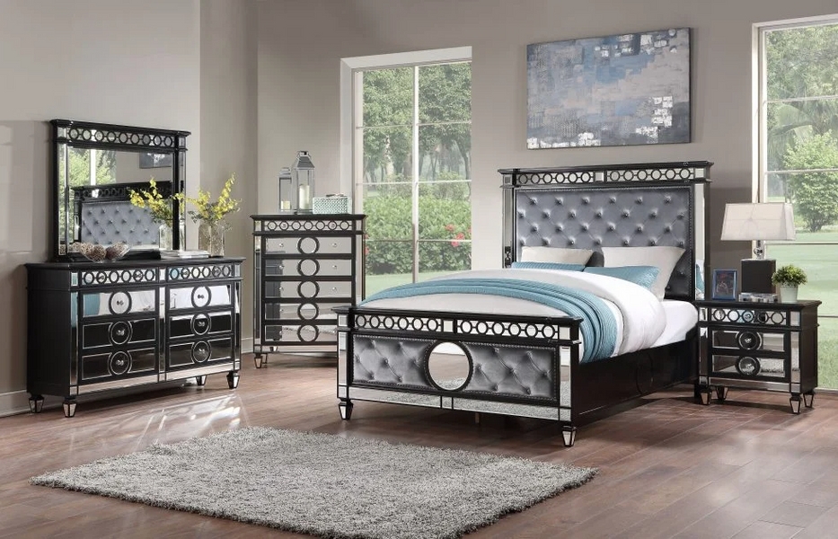 Bedroom Set with Interlocking Circles and Mirrored Panels
