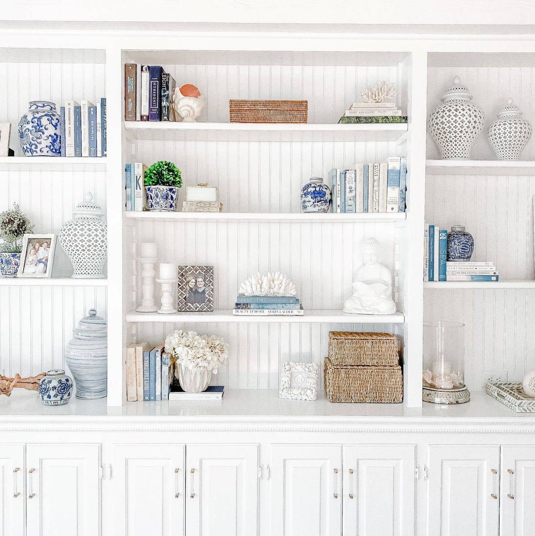 Built-In Bookshelf: Beadboard Backing Library Ideas