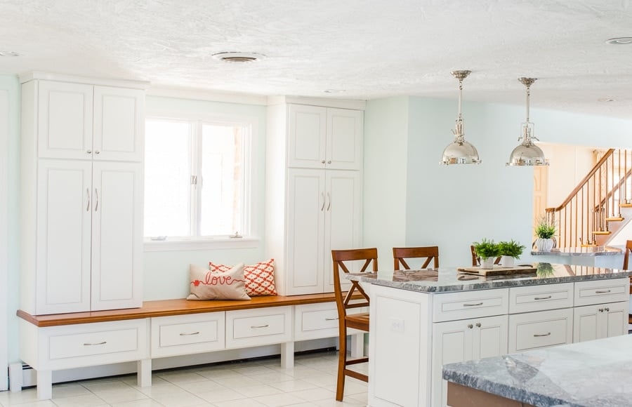 Built-In Mudroom: Integrated Window Seat and Shaker Paneling