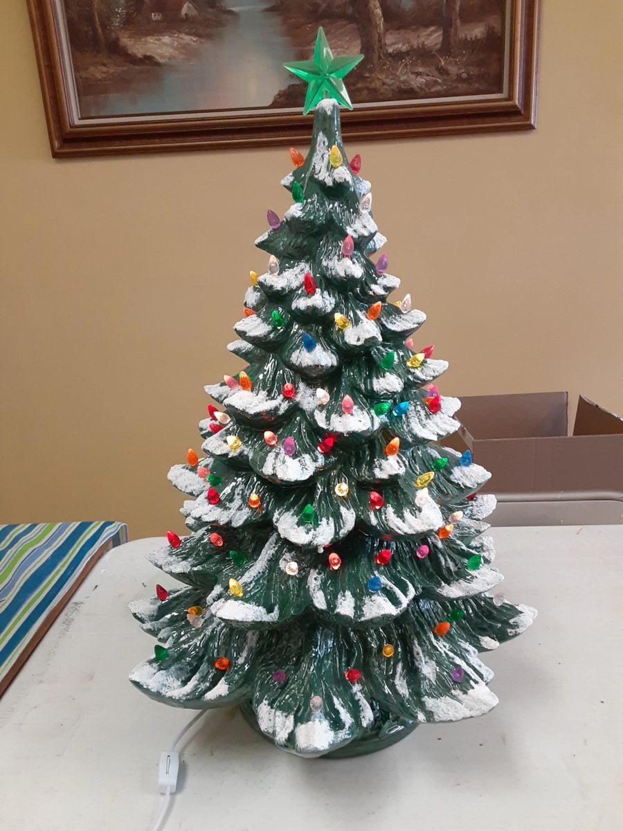 Ceramic Christmas Tree: Manual Switch Snow Tipped Style