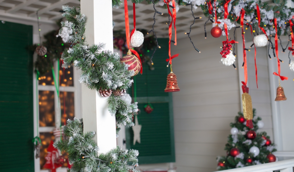 Christmas Garland Frosted Greenery and Ribbon Suspended Ornaments