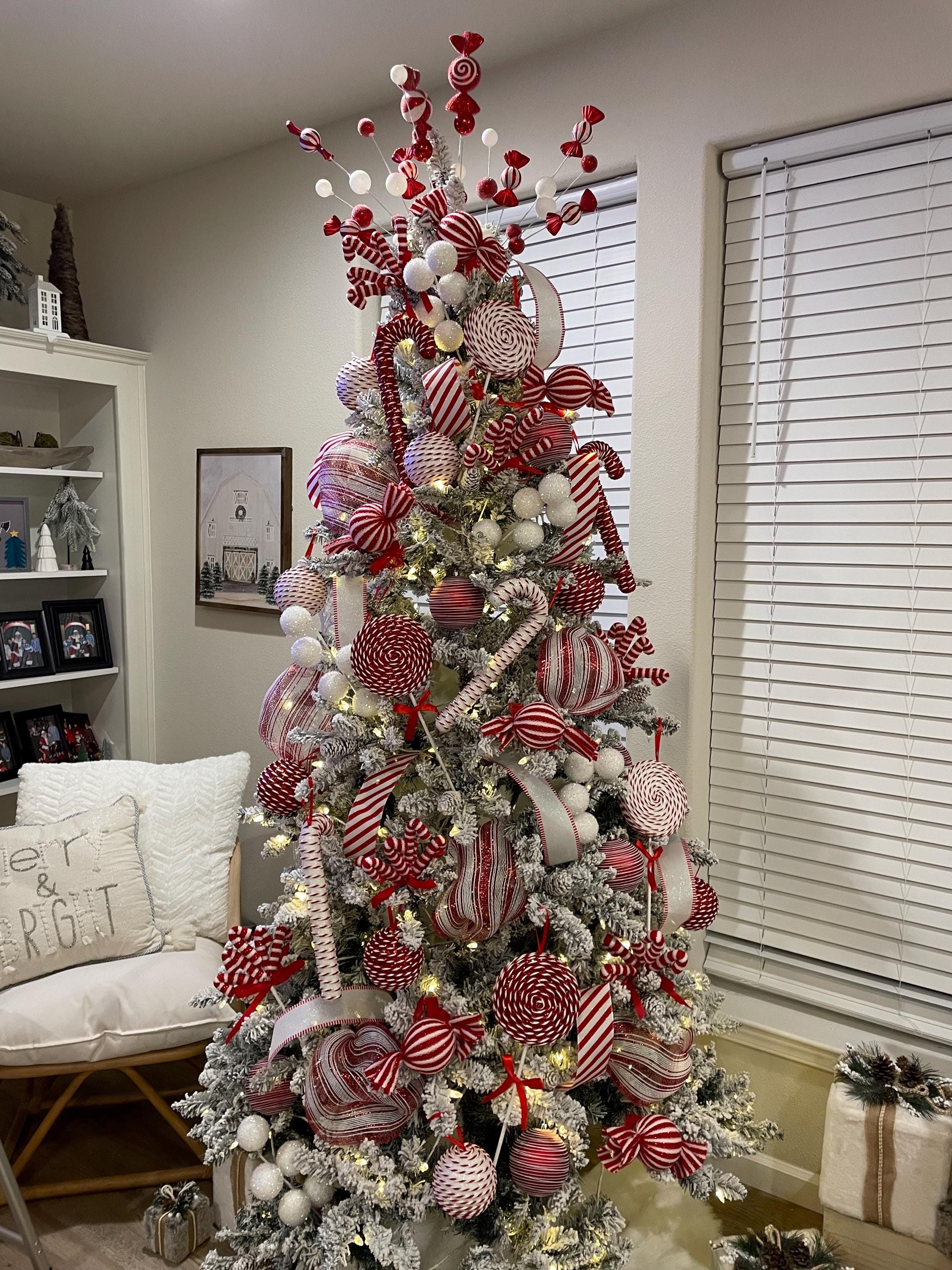 Christmas Tree: Peppermint Candy Theme and Oversized Lollipop Picks