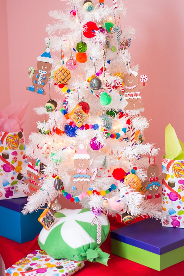 Christmas Tree: White Faux Foliage with Pom Pom Texture Decor