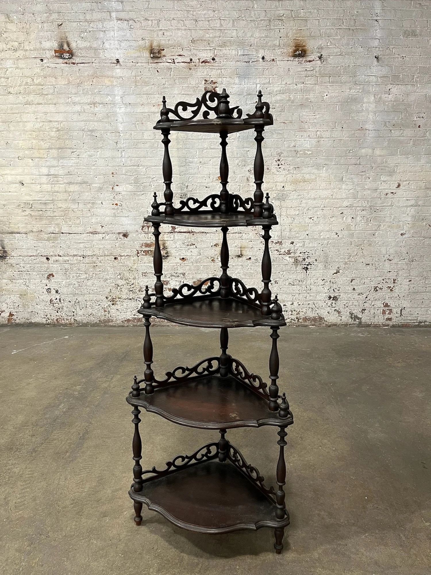 Corner Shelving with Five Tier Fretwork Gallery and Finials