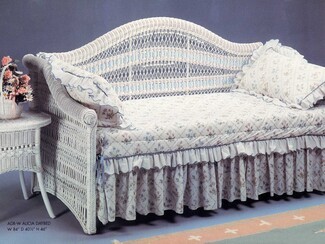 Daybed Arched Back Lattice Weave White Wicker Bed