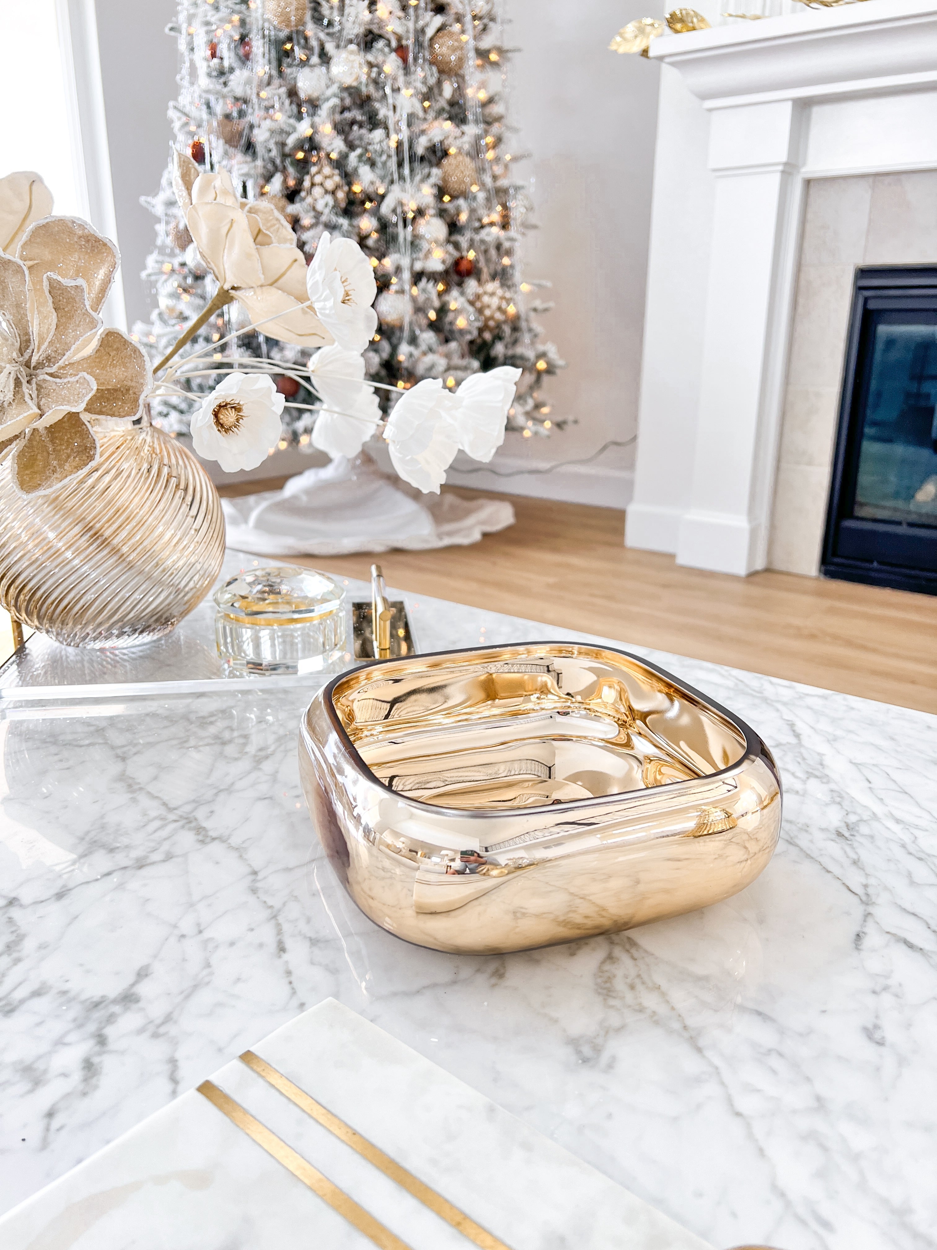 Decorative Bowl in Rounded Square Shape Gold Square Glass Bowl