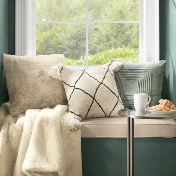 Decorative Pillow Diamond Embroidery and Corner Tassels