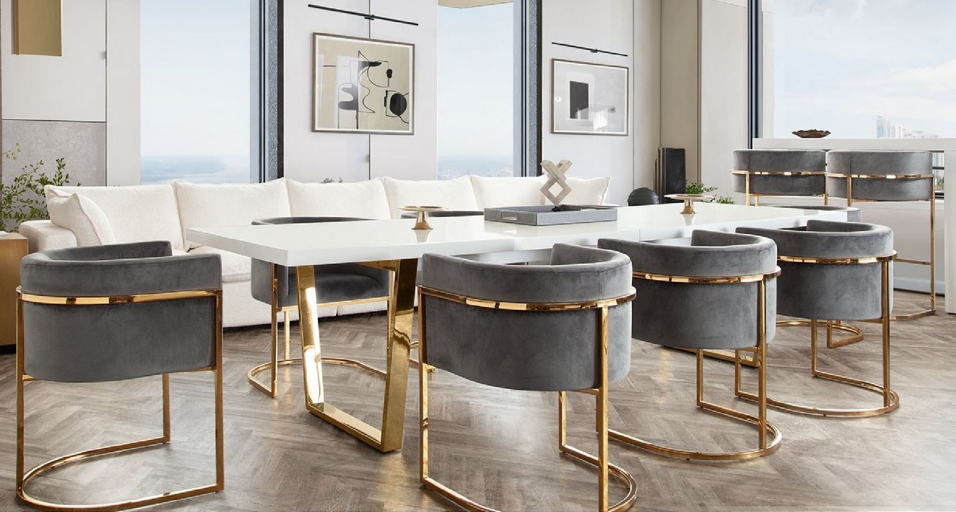 Dining Set Velvet Cantilever Chairs and Metallic Base