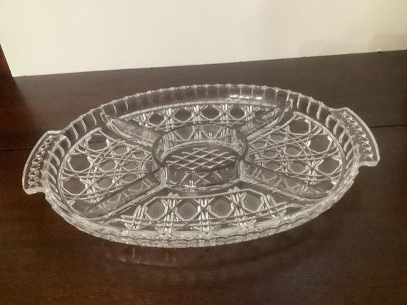 Divided Serving Tray with Central Well and Facets