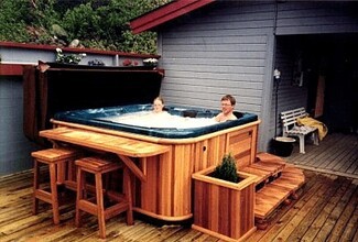 Hot Tub: Integrated Bar Counter Cedar Hot Tub Decking