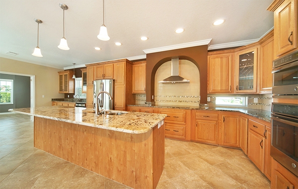 Kitchen Island: Arched Range Hood Alcove Luxury Decor