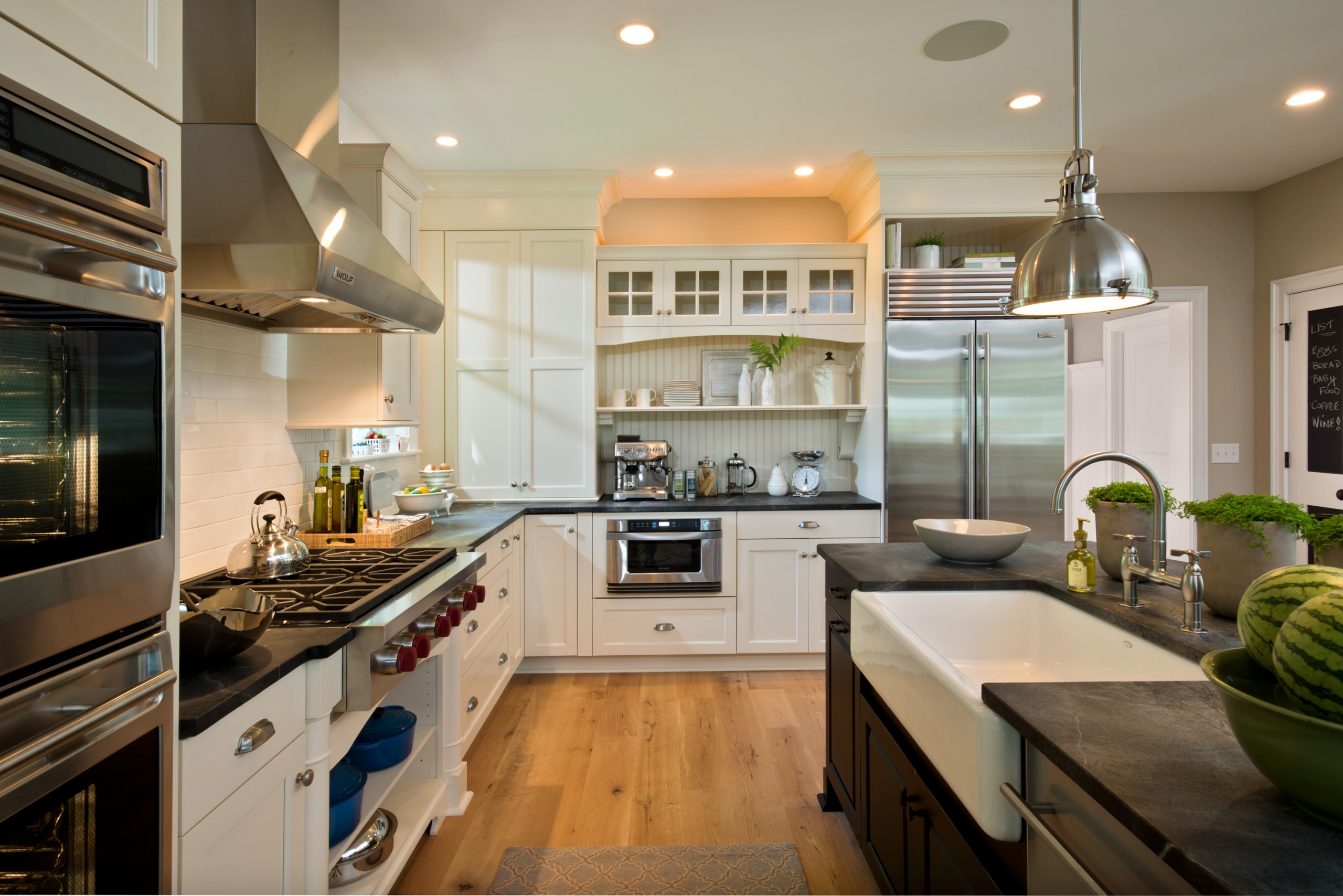 Kitchen Island with Apron Front Sink and White Farmhouse Sink