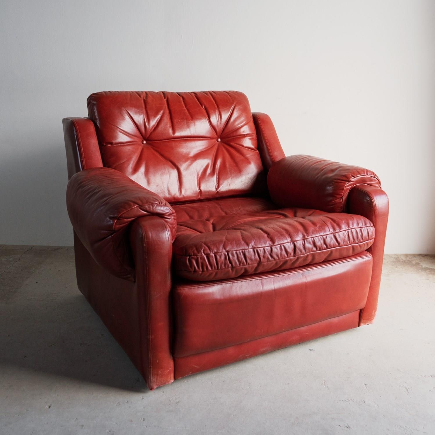 Lounge Chair Overstuffed Silhouette Deep Burgundy Seat