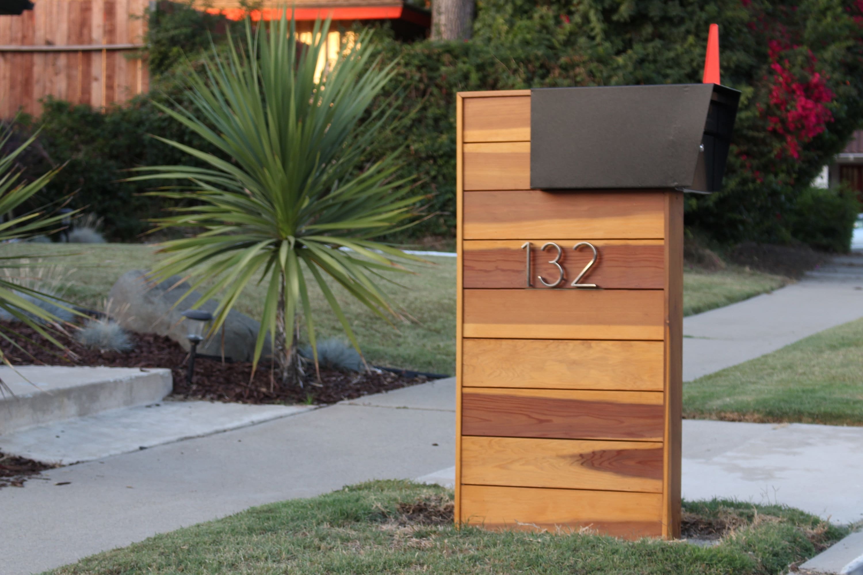 Mailbox Minimalist Wood Plank Base with Integrated Receptacle